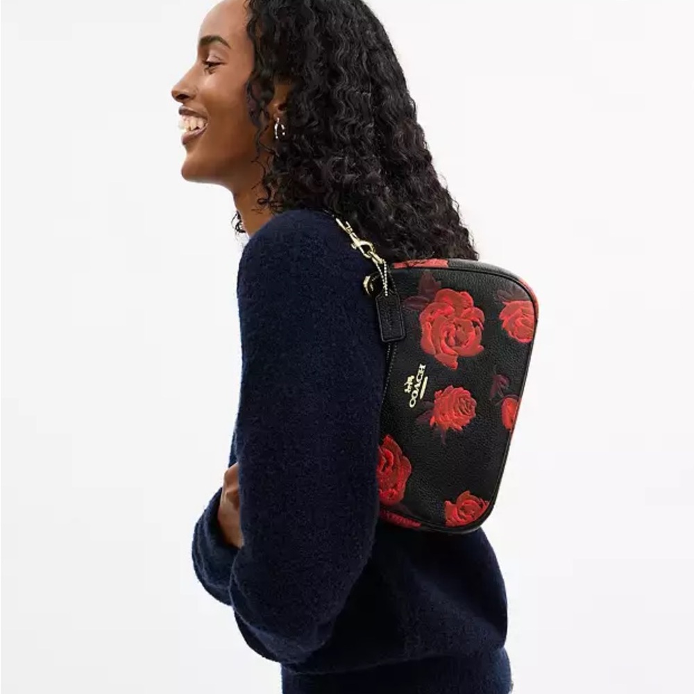 Coach Teri Shoulder Bag With Floral Print🎈 - Picture 3 of 6